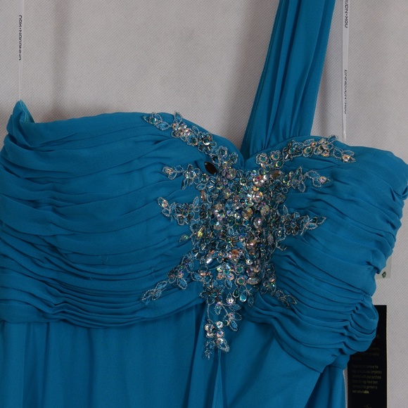 Sequined One Shoulder Long Gown SZ M By NOX NWT - Picture 4 of 12